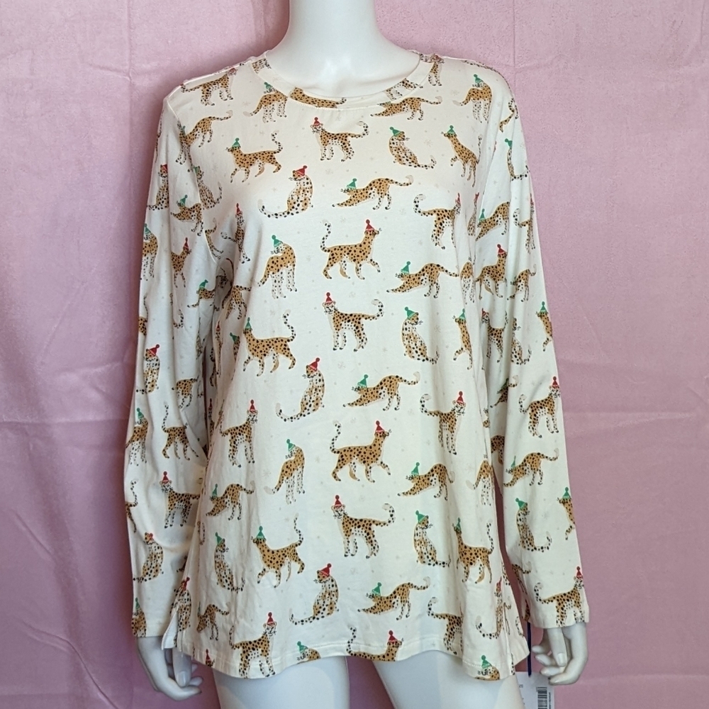 Sleep Sense White Cheetahs with Hats Christmas Pajama Top